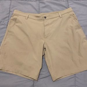 Lululemon commission short